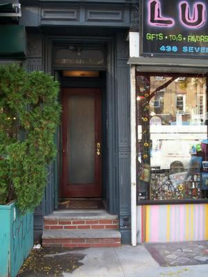7thaveapt door_jpg