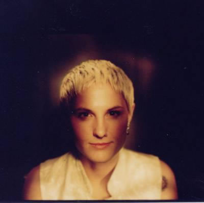 shortandblond_jpg